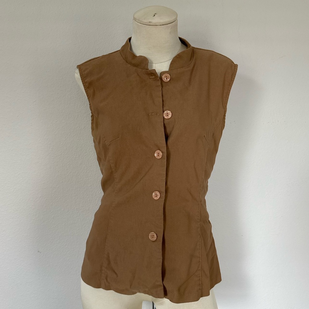 Sleeveless Brown Button-Down Shirt